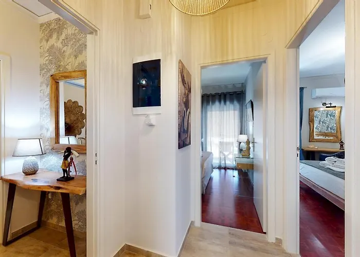 Motley Luxury Apartment By Estia